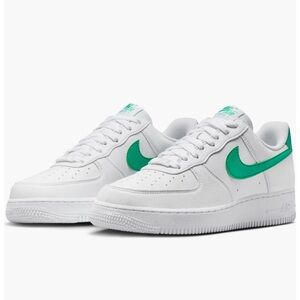 Nike Women’s Air Force 1’ 07 Next Nature